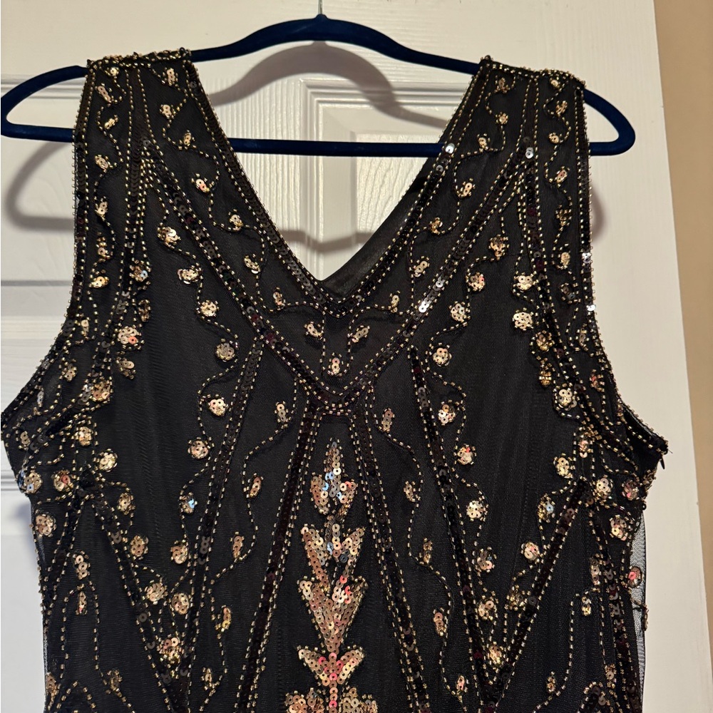Halloween Flapper Black and Gold Sequin Embellished Dress - Picture 4 of 7